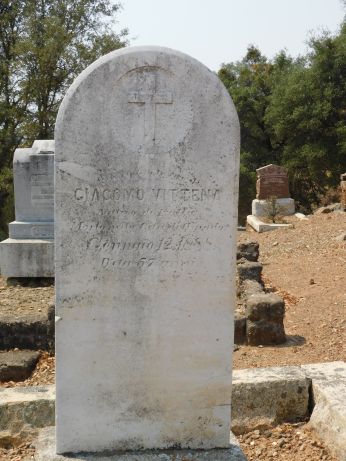 [Picture of Giacomo Vittena grave]